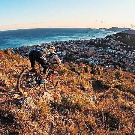 Alto Borgo Finale Ligure